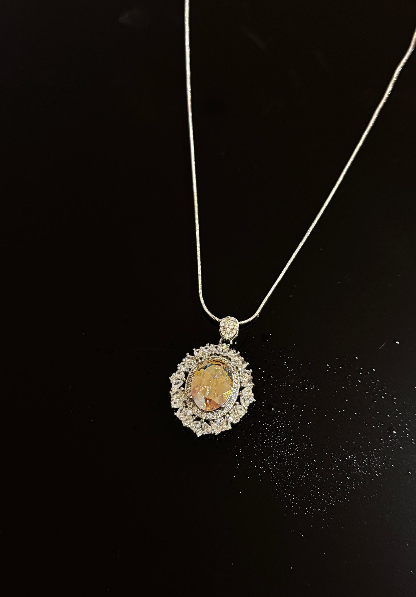 「Crown of Dawn」